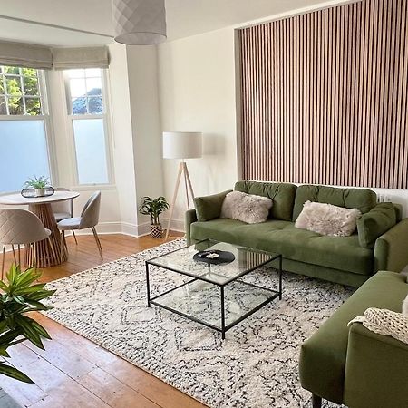 1 Bed / 1 Sofa Bed 'Scandi' Style Ground Floor Apartment Yeovil Exterior foto