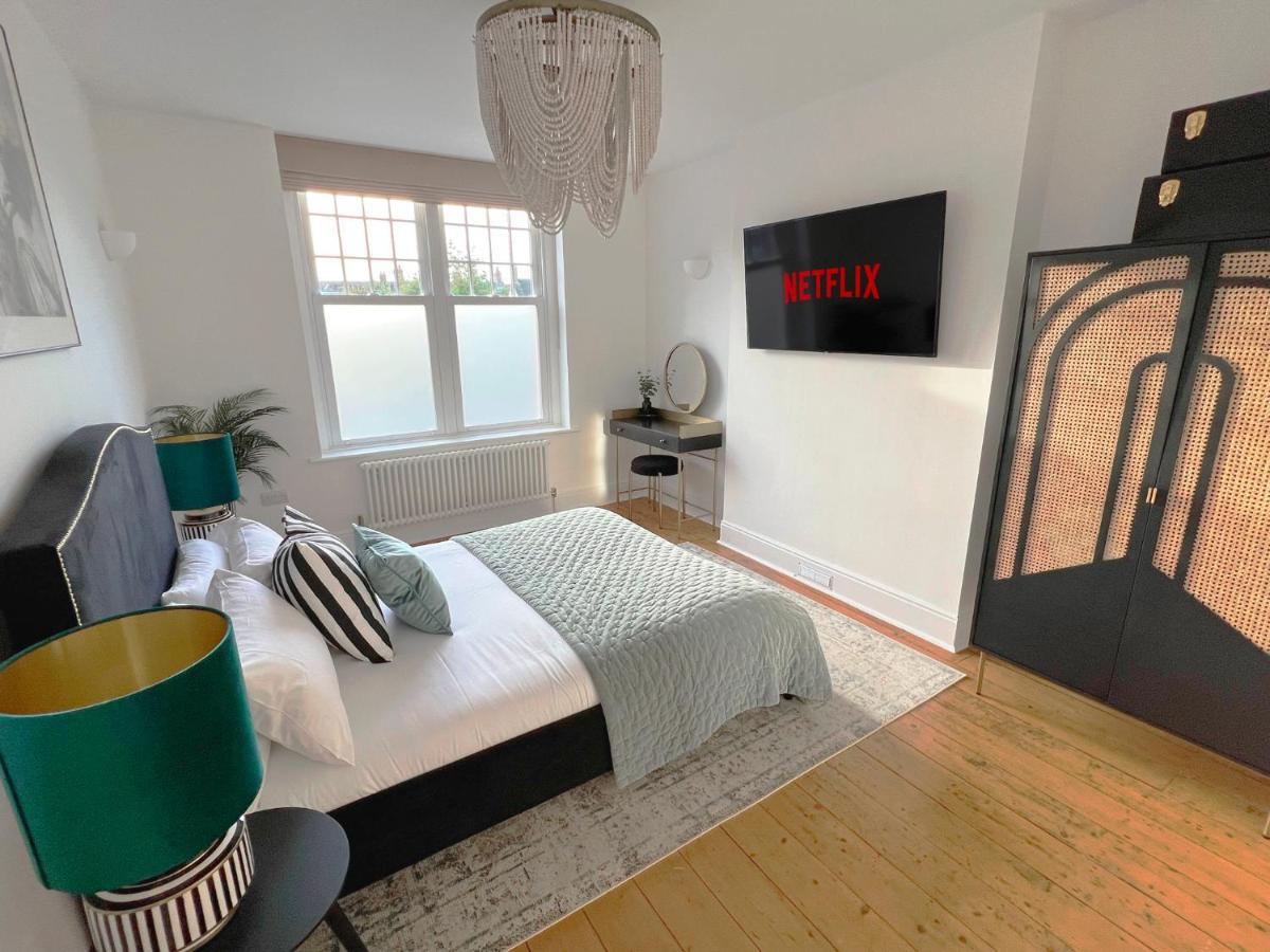 1 Bed / 1 Sofa Bed 'Scandi' Style Ground Floor Apartment Yeovil Exterior foto